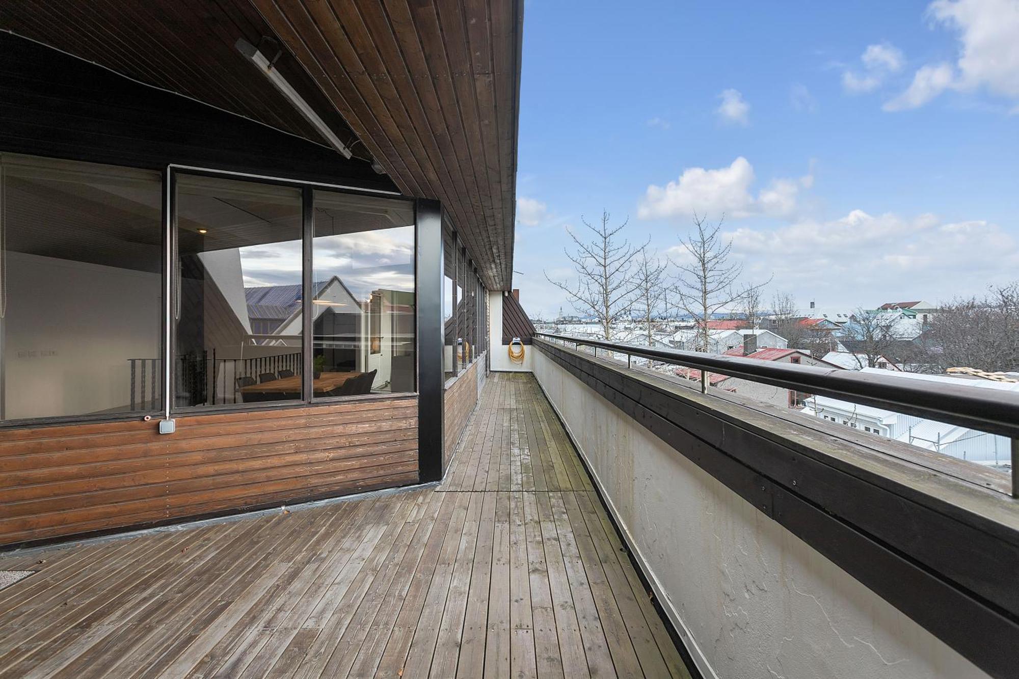 Penthouse Apt On The Shopping Street-Free Parking Ρέυκιαβικ Εξωτερικό φωτογραφία