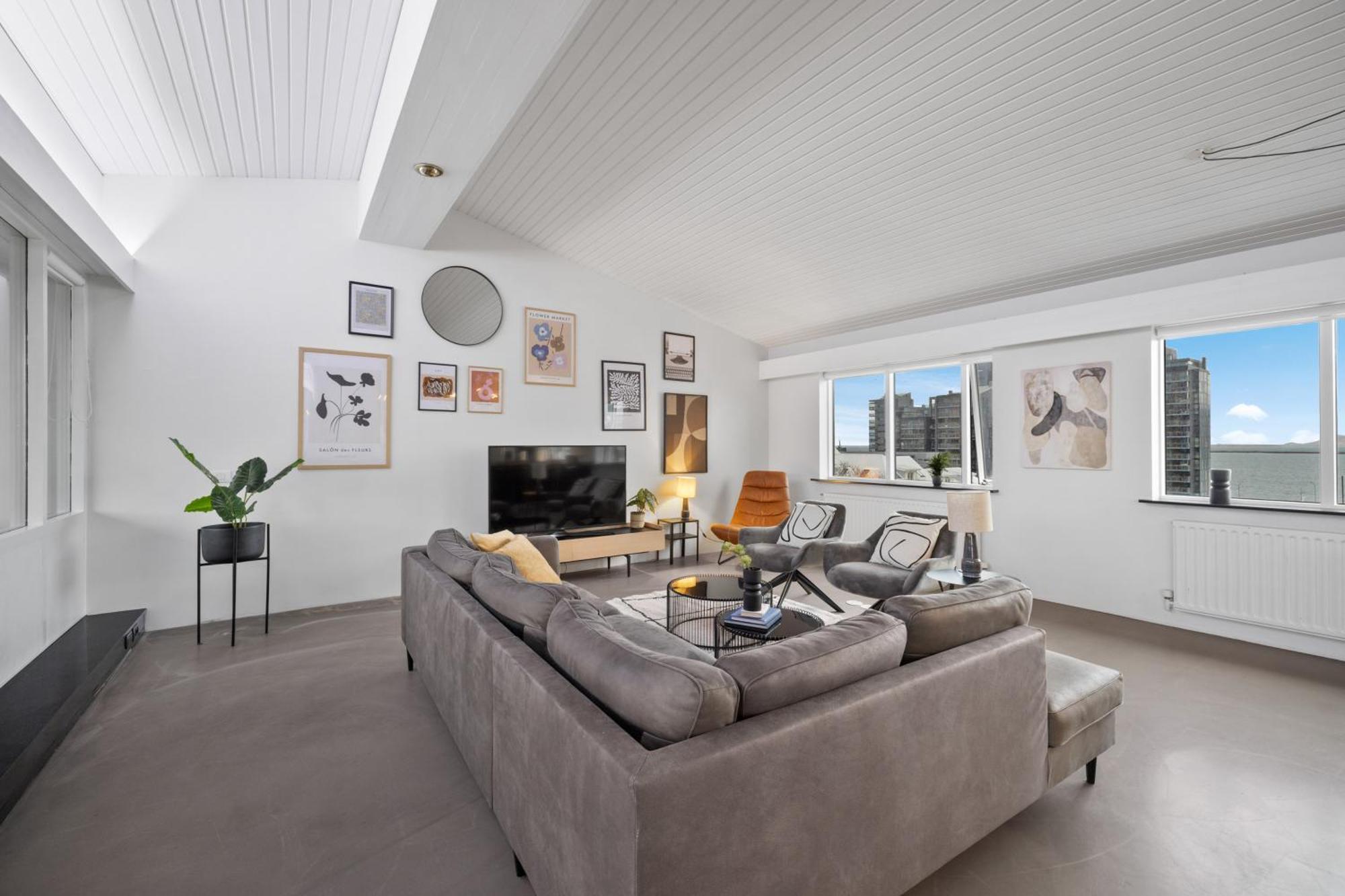 Penthouse Apt On The Shopping Street-Free Parking Ρέυκιαβικ Εξωτερικό φωτογραφία