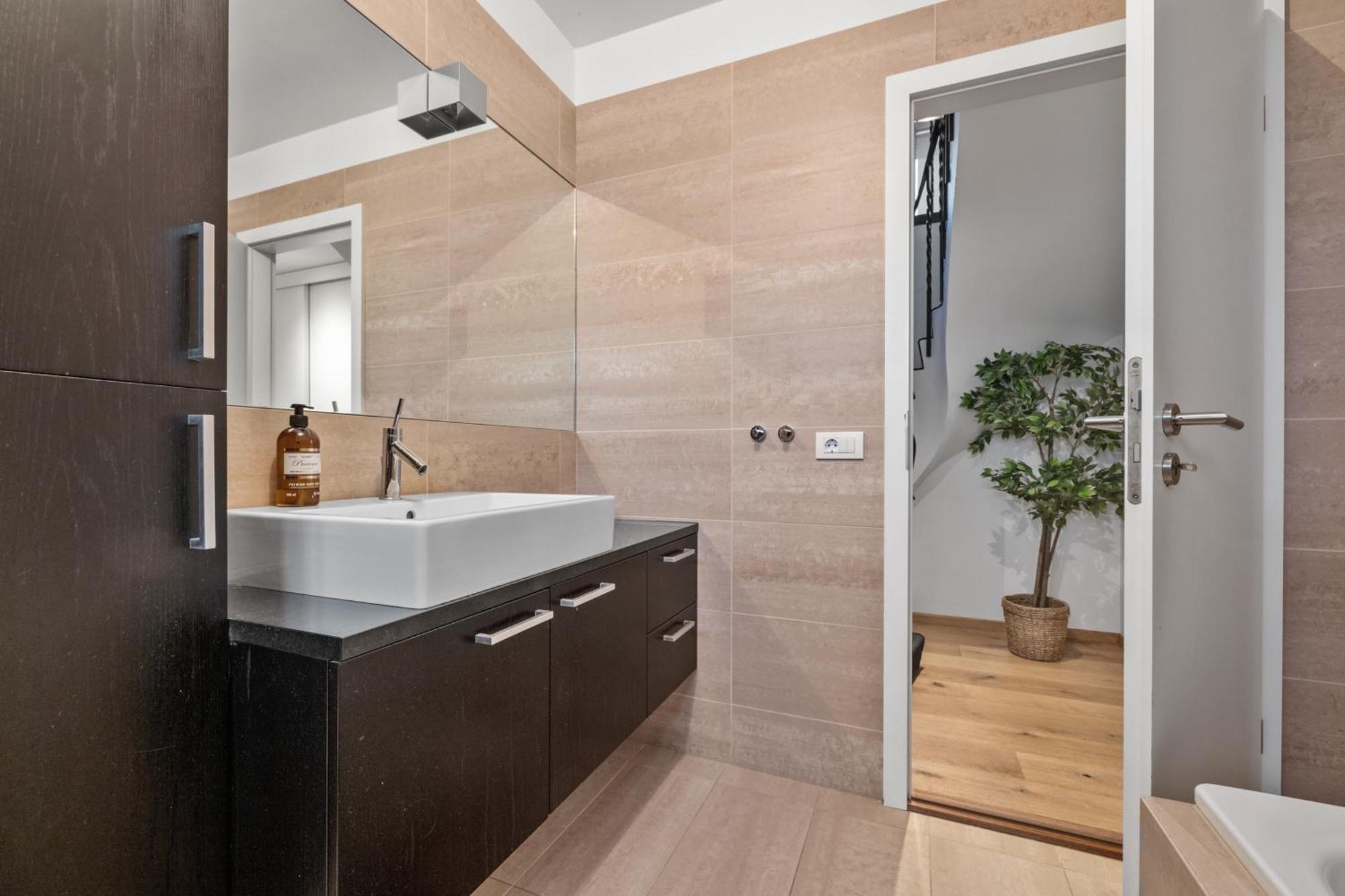 Penthouse Apt On The Shopping Street-Free Parking Ρέυκιαβικ Εξωτερικό φωτογραφία