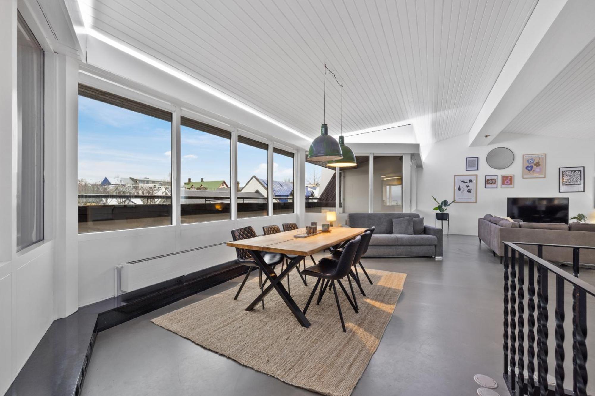 Penthouse Apt On The Shopping Street-Free Parking Ρέυκιαβικ Εξωτερικό φωτογραφία